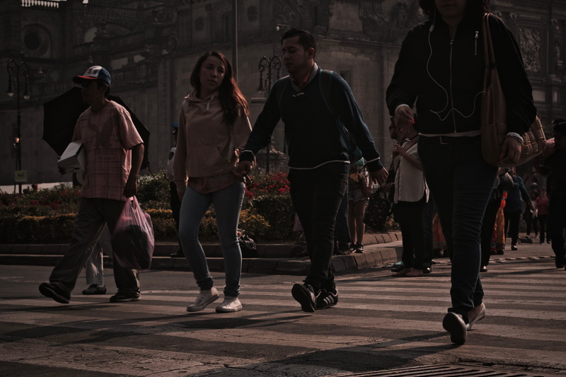 street, footpath, real people, zócalo, full length, nature, outdoors, lifestyles, sunlight, women, people, mexico, day, men, adult, walking, ciudad de méxico