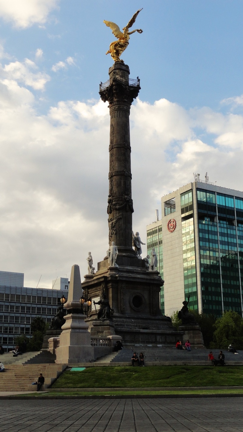 sky, no people, national, statue, angel, representation, surrounded, city, lawn, mexico, travel destinations, architectural column, human representation