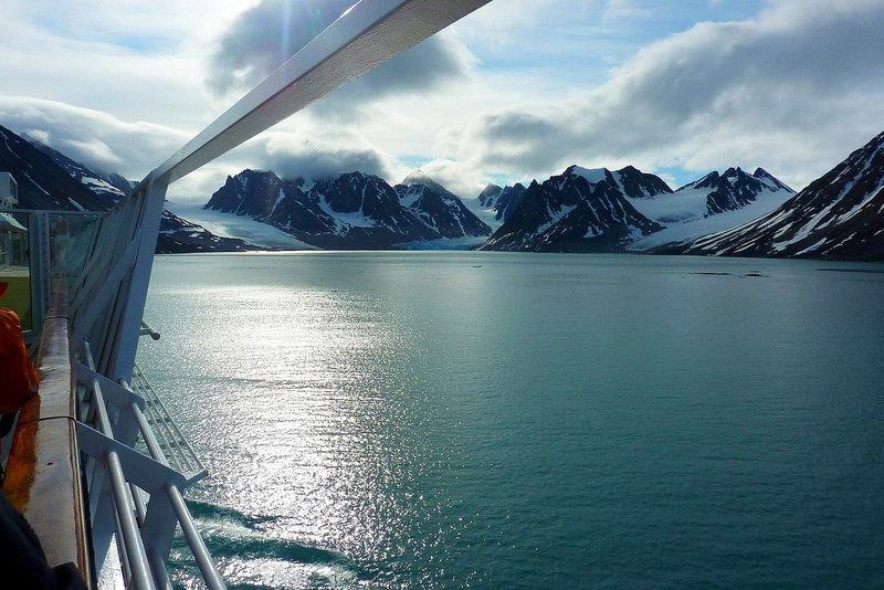 2K, svalbard, magdalenfjord, 79°n, norway, artania