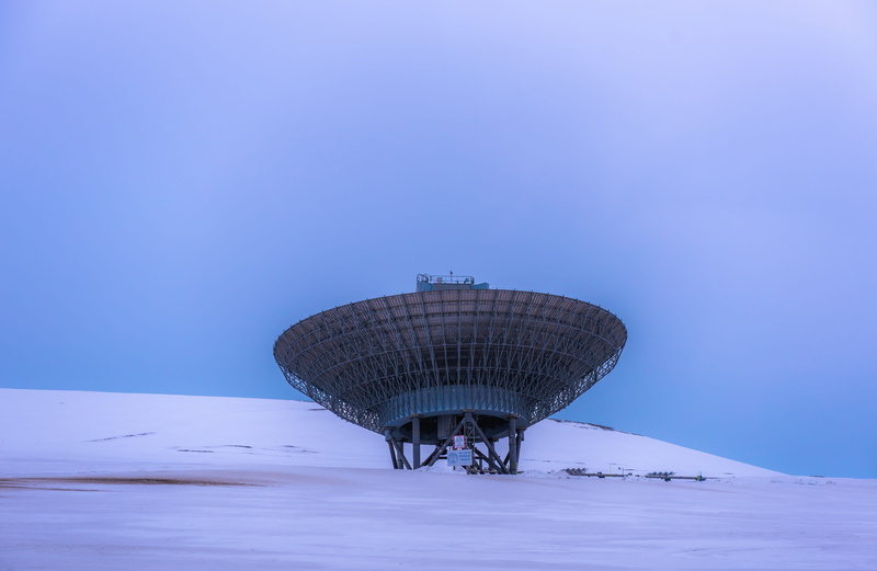 environment, 5K, antenna, cold temperature, no people, tranquility, landscape, outdoors, winter, copy space, land, svalbard, snow, built structure, architecture
