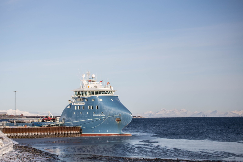 dock, nature, industry, vessel, shipping, sea, 4K, transportation, moored, nautical vessel, snow, motion, svalbard, outdoors, ferry, business, longyearbyen