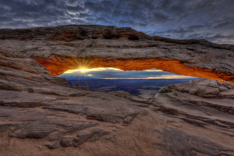 near, body of water, Sunrise, natural bridge, national, Utah, landscape, desert, landmark, body, heat - Temperature, park, Easter, 5K, canyonlands, famous