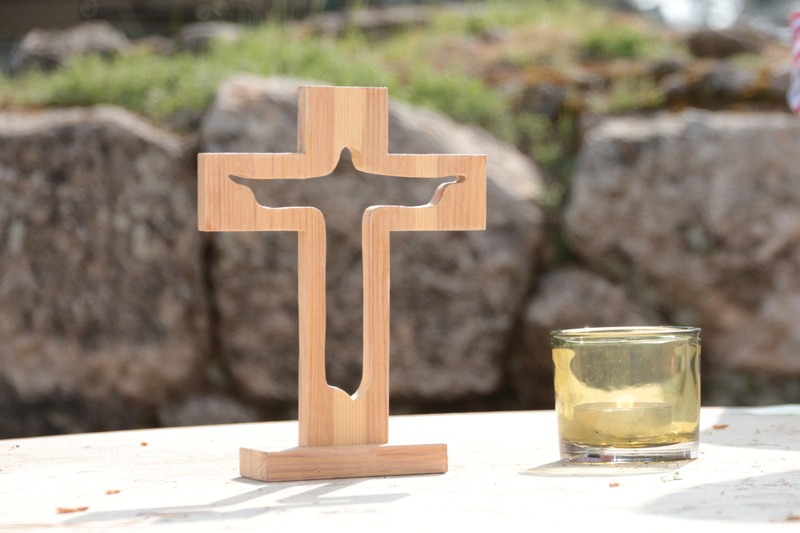 focus on foreground, table, jesus, glass, wood - material, religion, christian, day, grave, church, prayer, decoration, close-up, altar, easter, beside