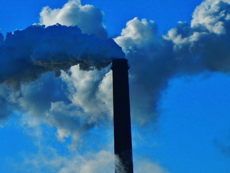 nature, pollution, tower, smoke, no people, ecosystem, steam, refinery, air pollution, making, cloud - sky, pipe, energy, manufacturing, plant, sky, environment