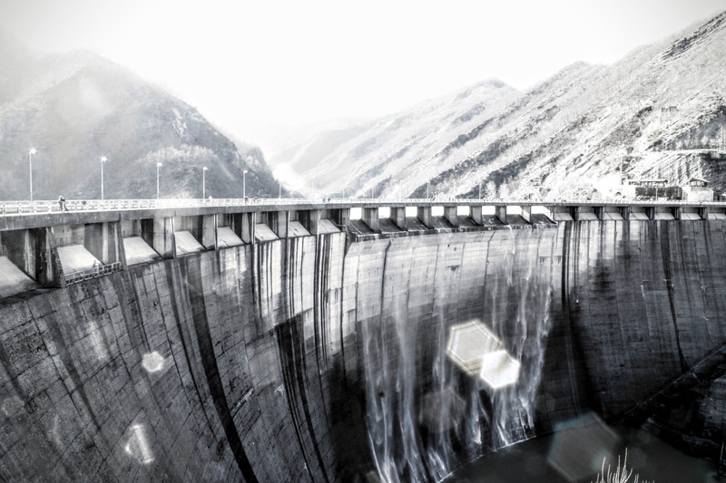 photography, outdoors, sky, architecture, water, bridge, grayscale, highland, tranquil scene, built structure, 4K, photo, bridge - man made structure