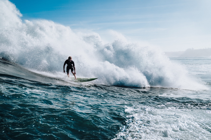 beauty in nature, landscape, man, wafe, peahi, water, one person, john john, cloud, hawaii, surfboard, surf, power in nature, wave, daytime, day, summer
