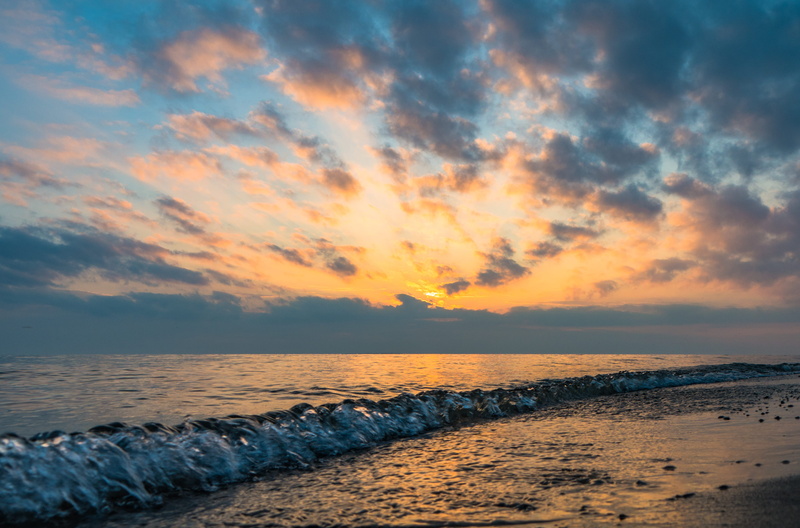 horizon, land, horizon over water, scenics - nature, body, orange color, sunset, golden, sea, beach, hour, no people, sky, cloud, nature, idyllic, seawaves