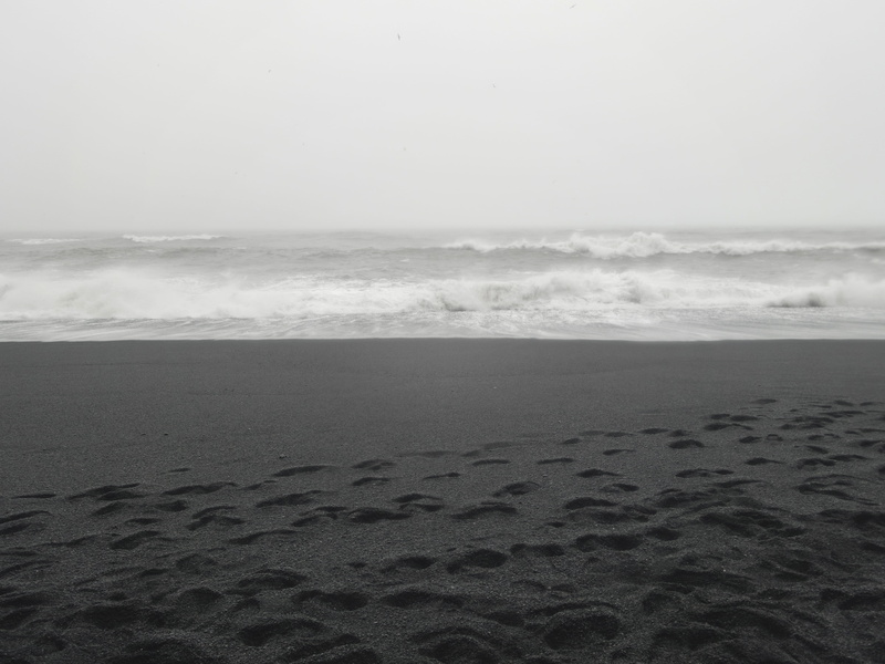 travel, iceland, sport, shore, cloud - sky, outdoors, lines, reynisfjara, beach, horizontal, horizon over water, land, waves, muted, beauty in nature, minimal