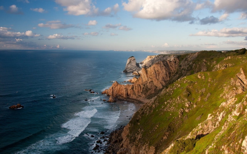 no people, non-urban scene, water, landscape, tranquil scene, solid, rock formation, tranquility, cliff, horizon over water, sea, formation, 720P, cloud - sky