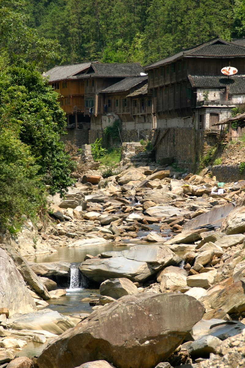 no people, built structure, day, tree, river, china, non-urban scene, solid, tranquility, water, flowing, building exterior, rock - object, 2K, building