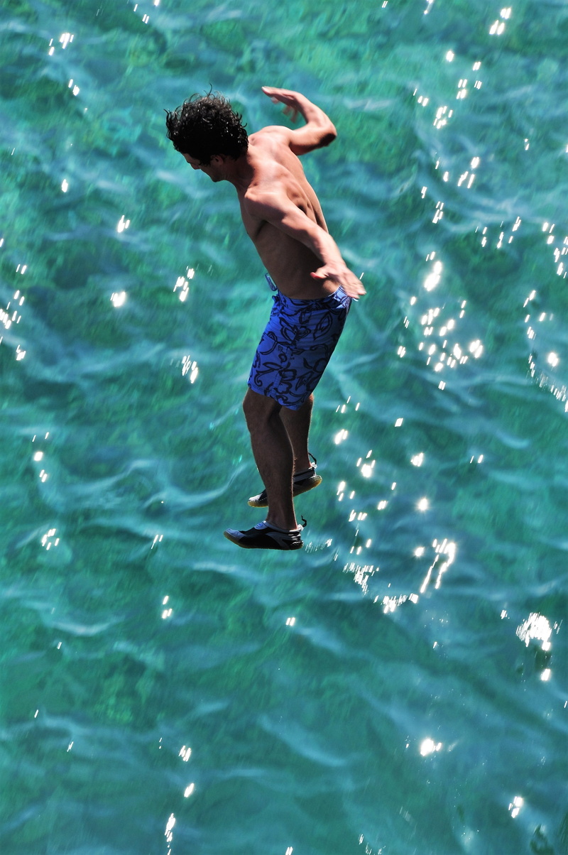 swimming trunks, Leisure, 4K, swim, boy, water, shirtless, summer, courage, motion, children only, Jump, males, sporty, day, lifestyles, real people, high