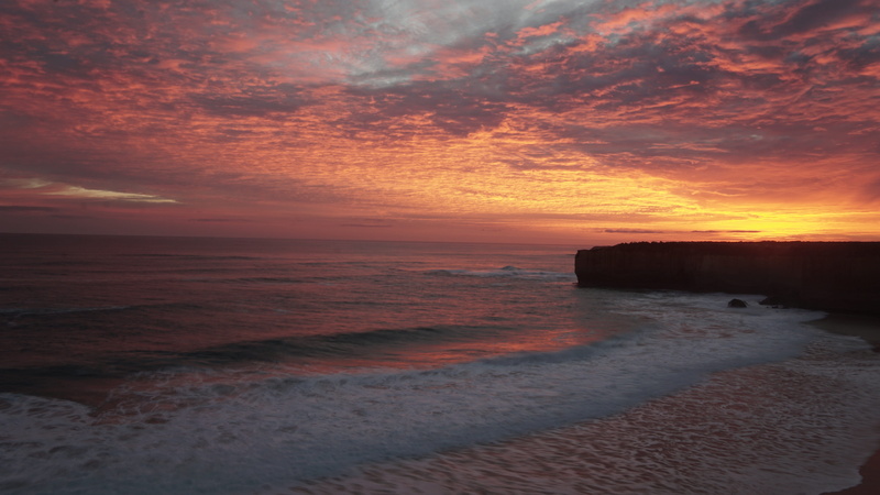 wave, dusk, horizon, seascape, water, tranquil scene, beauty in nature, apostles, sky, coastline, cloud - sky, horizon over water, dramatic sky, 5K, twelve