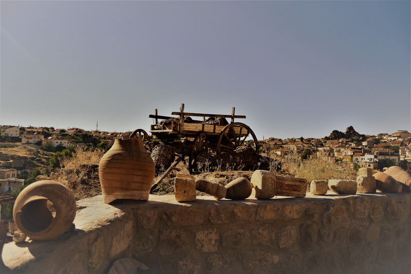wheel, decline, obsolete, sunlight, transportation, machinery, 4K, sky, history, sunny, metal, abandoned, ruined, damaged, outdoors, copy space, day, deterioration