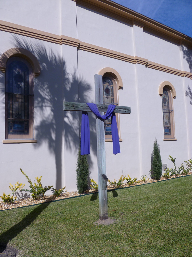 built structure, potted plant, belief, church, residential district, palm sunday, house, window, religion, building exterior, building, lawn, 4K, holy