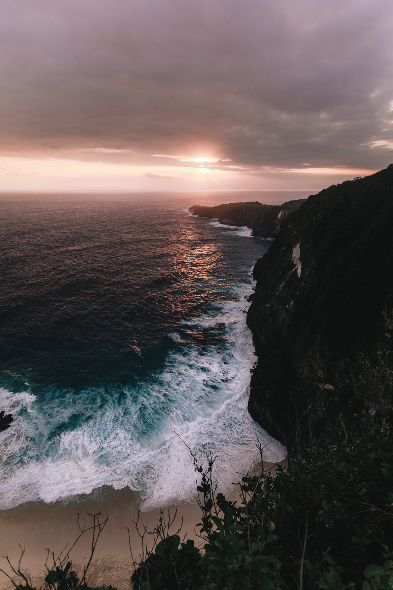 light, red, sunset, across, skyline, cloudy, promontory, rocky coastline, horizon over water, blue, 5K, beauty in nature, nusa penida, tranquility, outdoors