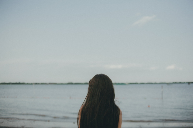 outdoors, lady, woman, daytime, lifestyles, sky, scenics - nature, bokeh, holiday, standing, vacations, contemplate, beauty in nature, calm, back, people
