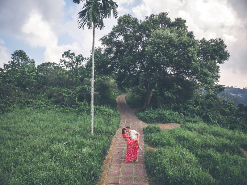 grass, summer, people, land, female, 4K, tourism, forest, green, lifestyles, romantic, man, road, wearing, happiness, nature, beauty, full length, sunny
