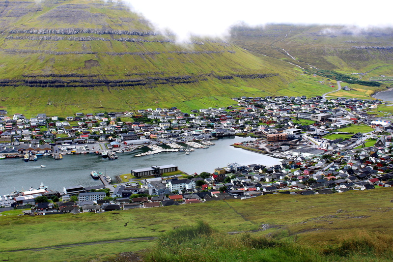 grass, green color, crowd, architecture, transportation, 5K, klaksvig, crowded, city, building, klaksvik, plant, faroese town, faroe islands, built structure