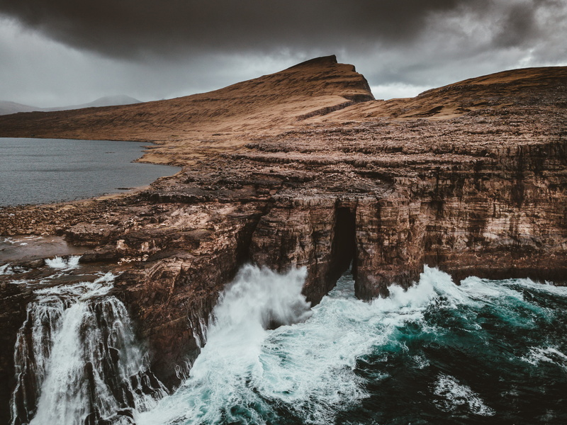 sea, body, cloud - sky, rock formation, mountain, cloud, power in nature, water, overcast, environment, cliff, 4K, photo, motion, solid, faroes, wilderness