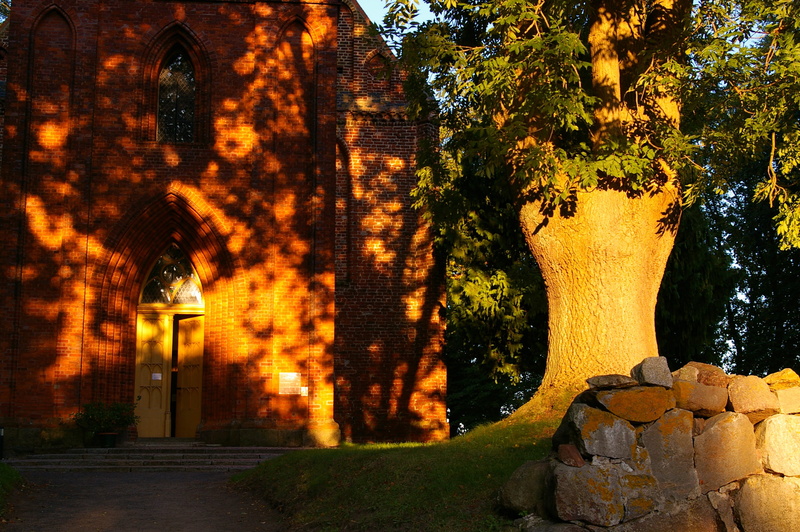ray of hope, dark, orange, 2K, chapel, lichtblick mood, atmosphere, twilight, outline, park, trunk, street light, no people, architecture, tribe, nature