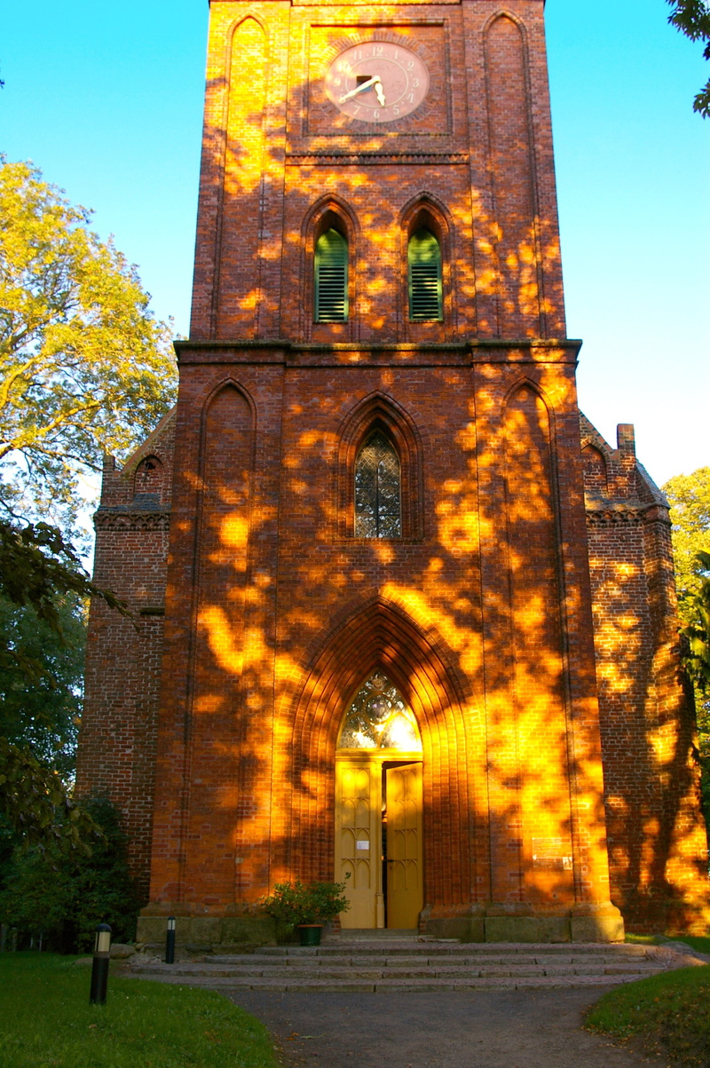 mysterious, spirituality, building, architecture, contrast, house of worship, shadow, orange, plant, arch, atmospheric, sunbeam, history, input, sun, mood