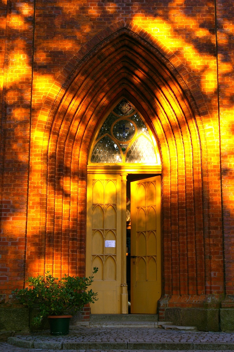 discoloration, wall - building feature, rays, middle ages, sun, no people, shadow play, yellow, architecture, mood, wall, 2K, arch, built structure, church entrance
