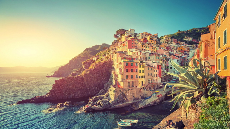 sea, 1080P, beach, ruined, city, Cinque Terre, sky, building exterior, shore, outdoors, building, day, nautical vessel, travel, sunlight, no people, daytime