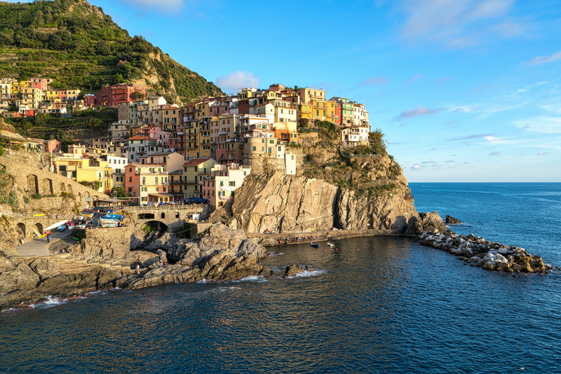 architecture, manarola, water, nature, land, no people, italy, 8K, la spezia, horizon over water, coast, townscape, rock, cloud - sky, cinque terre, solid