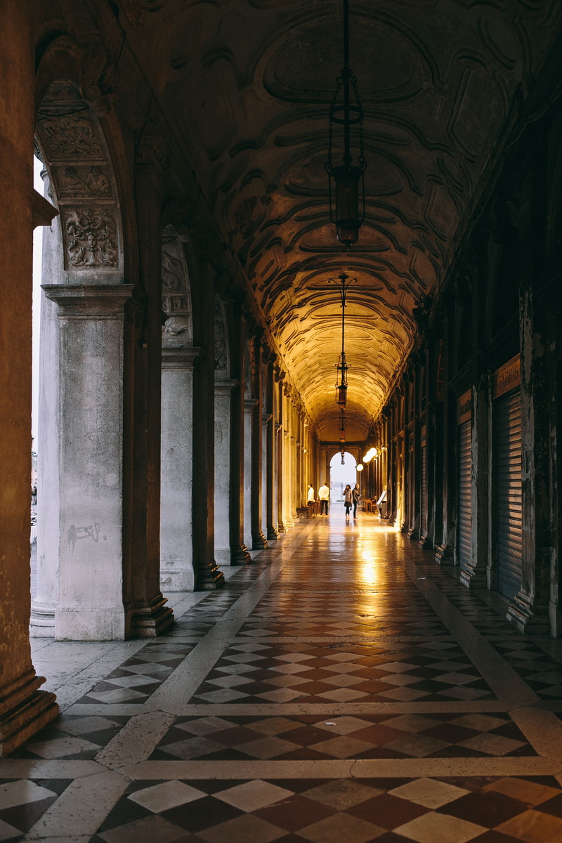 buildings, direction, arch, venice, venezia, tiled floor, venive, corridor, famous Place, walking, history, flooring, mediterranean, Europe, lighting equipment