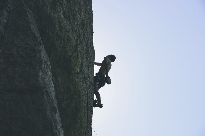 rock climbing, 2K, height, full length, adventure, rope, altitude, outdoor, scale, solid, outdoors, leisure activity, rocks, climbing, shinny, extreme