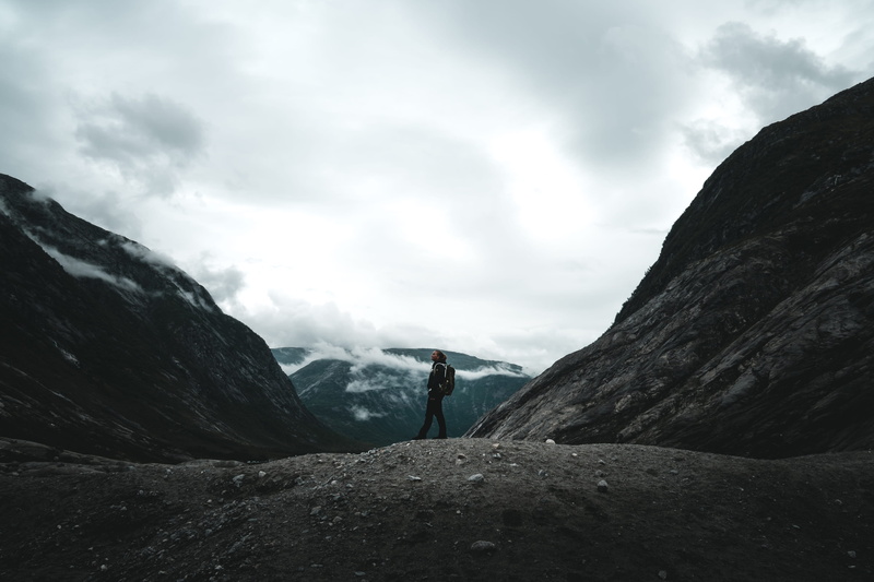 adventure, mist, landscape, backpack, tourist, mountain Peak, extreme Sports, outdoor, walking, sky, comes, rock, female, cloud, freedom, silhouette, end