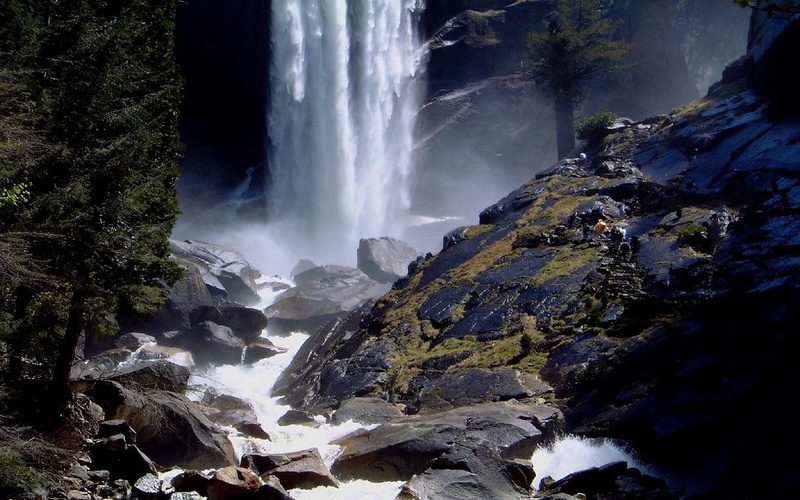 solid, forest, rock formation, rock - object, 480P, blurred motion, outdoors, waterfalls, motion, flowing, rocks, water, flowing water, tree, land, trees