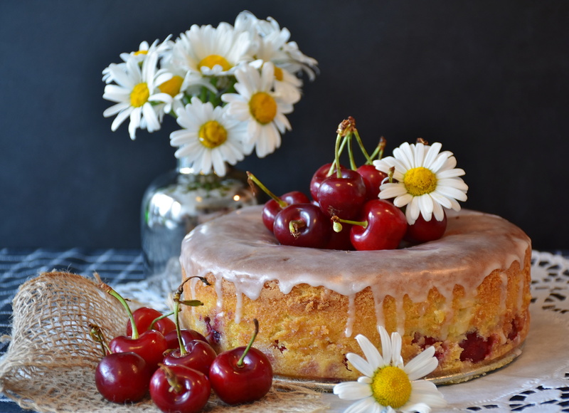 temptation, decoration, bake, bakery, vase, food and drink, gourmet, flowering plant, cake, healthy eating, sweet Food, nature, flower head, flour, cherry pie