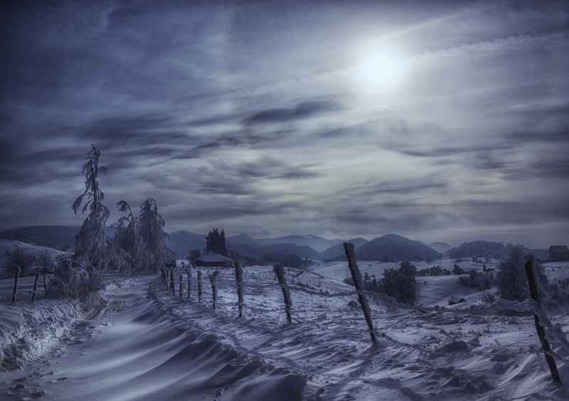 cold temperature, Halo, cottage, circle, tranquility, frost, winter, non-urban scene, farm, environment, no people, tranquil scene, 1080P, cloud - sky