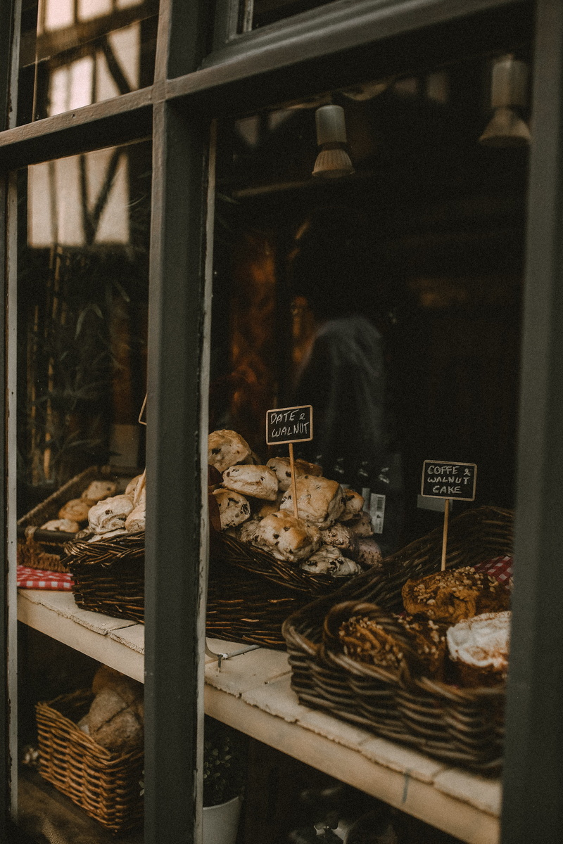 uk, person, animal, coziness, freshness, hygge, human, store, great britain, pets, 5K, cosy, outdoors, wood, england, shelf, cosiness, food, reflection