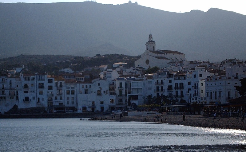 building, cadaqués, architecture, mountain, residential district, sky, spain, 2K, outdoors, travel destinations, religion, no people, city, built structure