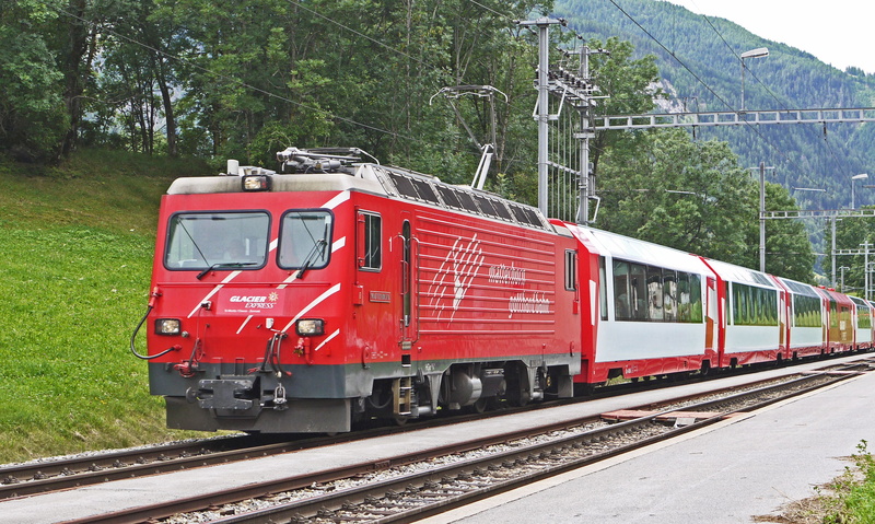 railroad Station Platform, way, valais, station, track, luxury train, narrow gauge, day, bar cart, platform, locomotive, railway station, architecture