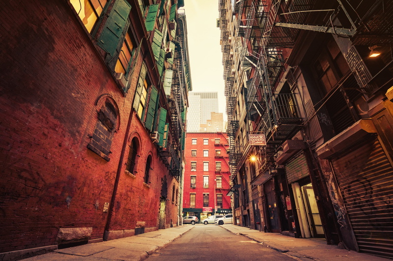 city, building exterior, empty, outdoors, built structure, direction, street, wall - building feature, urban, sign, architecture, the way forward, alley