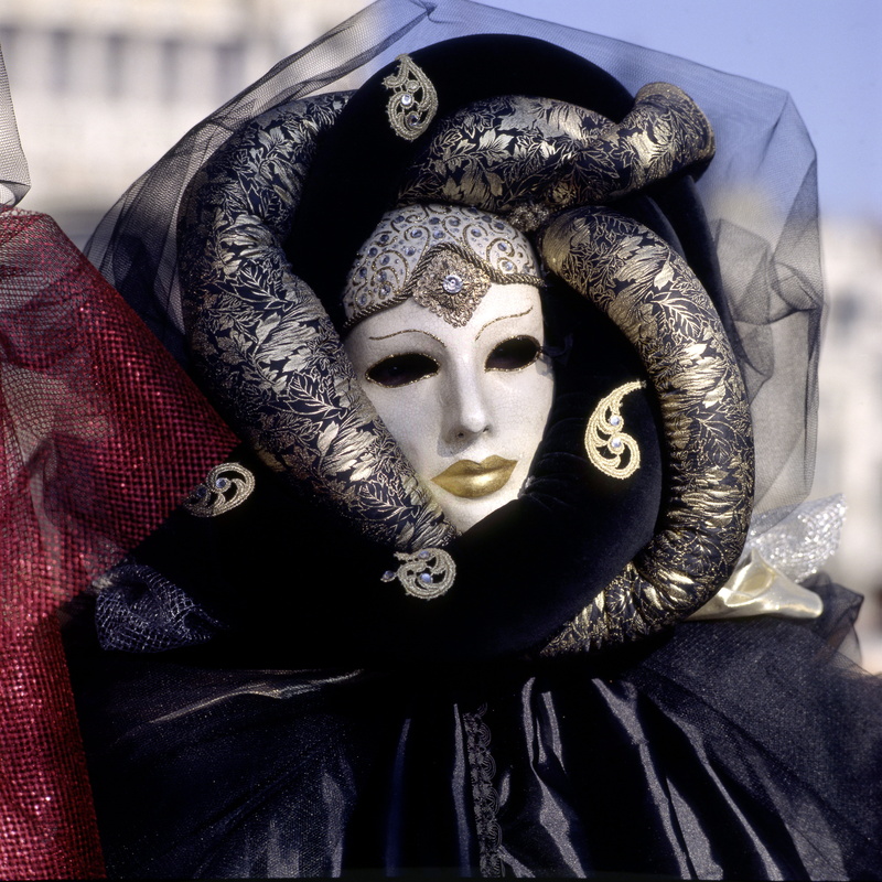people, mask - Disguise, mask, real people, disguise, 5K, headdress, face, venetian mask, representation, women, human representation, carnival - celebration event