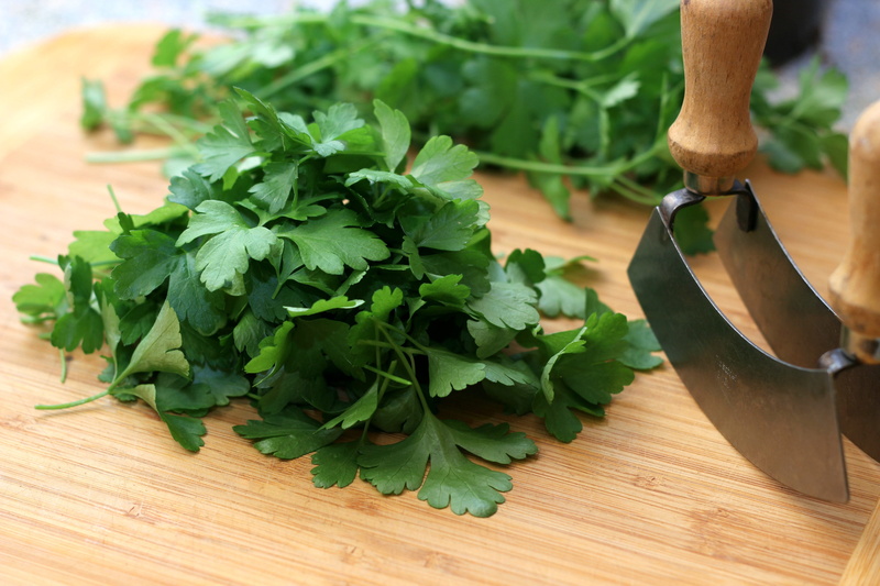 vegetables, fresh, herb, vegetable, food, 5K, indoors, leaf, food and drink, bio, plant, human limb, plant part, one person, hack, see saw, body part