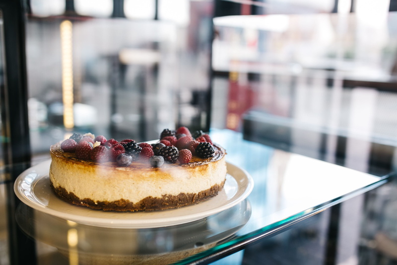 food, freshness, 2K, Berry, indulgence, bakery, ready-to-eat, raspberry, yummy, homemade, cake, tasty, fruit, focus on foreground, sweet Food, pastry