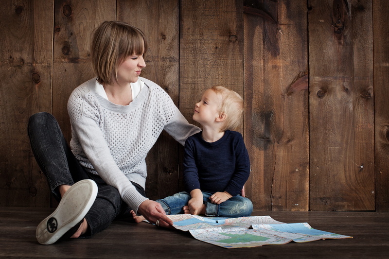 adult, wood, offspring, mother, kid, boy, mom, 5K, happiness, child, men, males, people, indoors, childhood, wooden, happy, woman, family with one child