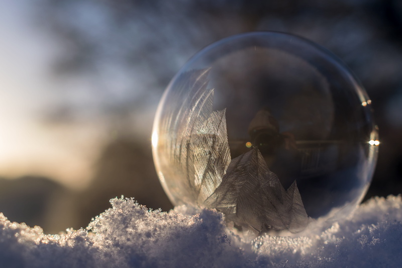 landscape, icy, back light, geometric shape, cold temperature, ball, sphere, ice, the winters tale, glass - material, fragility, crystals, gold, Soap Bubble