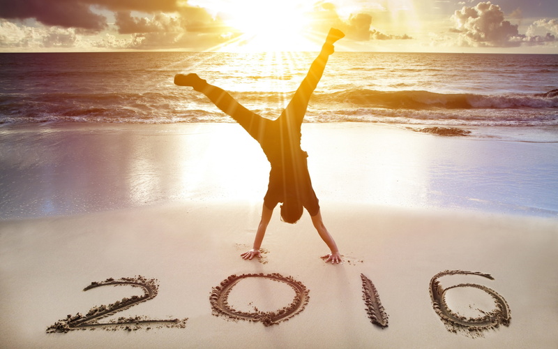 2016, new, sand, 2K, photo, cartwheel, Happy, man, silhouette, seashore, sunset, New Year, year, beach