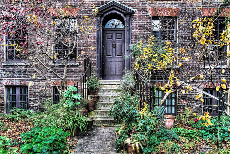 historic, photography, window, black, city, weathered, house, no people, hdr, porch, built structure, architecture, daytime, old house, entrance, history