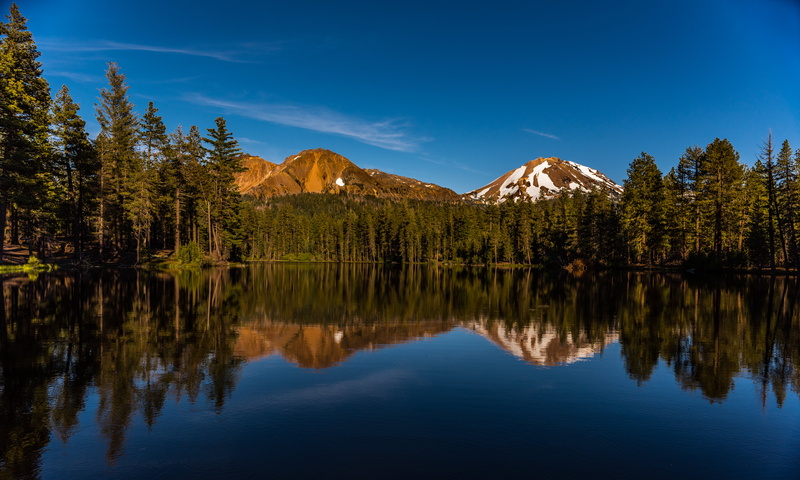 near, Nikon, f/1, sky, Lassen Volcanic National Park, tree, surrounded, Reflection, 8G, Lake, outdoor, Nikkor, mountain, Water  blue, Outdoors, 5K, water