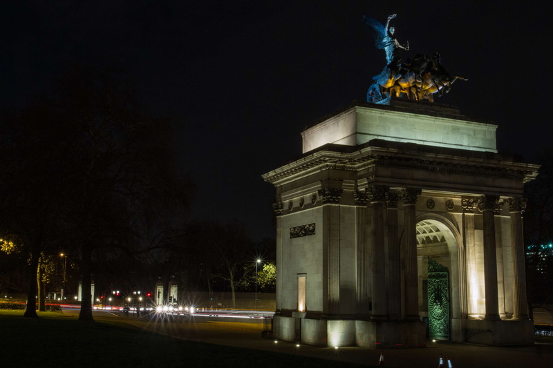 travel, sculpture, london, travel destinations, history, architectural column, architecture, tourism, built structure, no people, street, city, statue