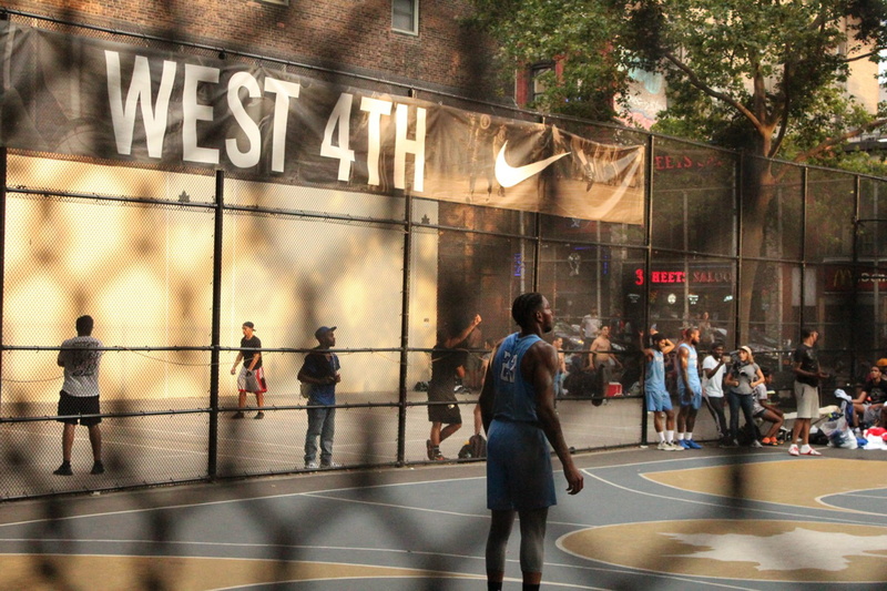 communication, men, courts, playground, large group of people, west 4th street courts, united states, basketball, new york, the park, architecture, building exterior