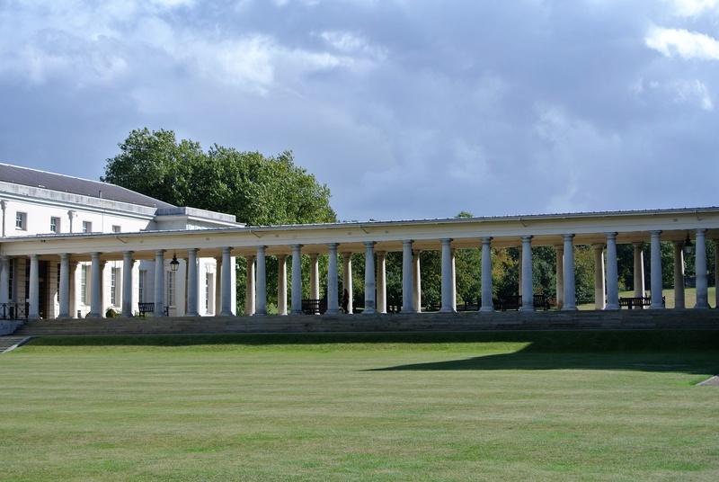 outdoors, naval, cloud - sky, green color, no people, built structure, architecture, greenwich, nature, lawn, grounds, building exterior, heritage, college
