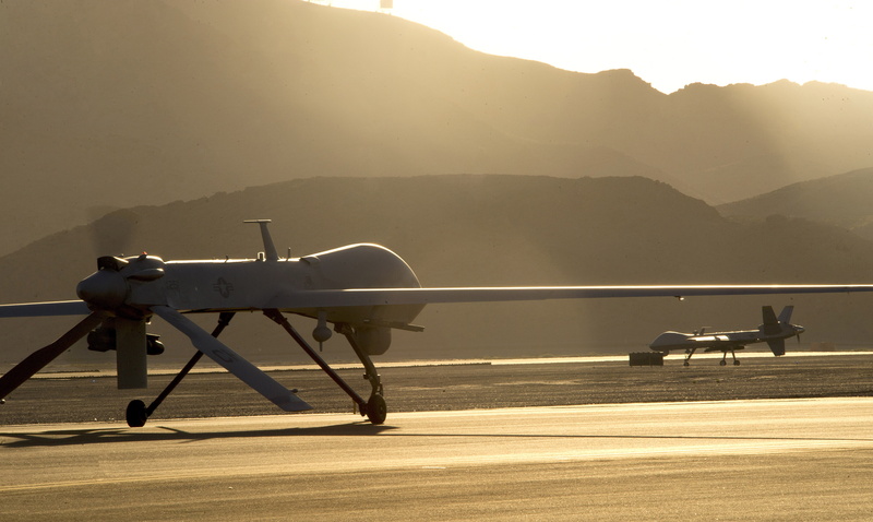 sunlight, nature, air vehicle, aircraft, sky, MQ-9 Reaper, animal themes, airport runway, 4K, mountain range, silhouette, lens flare, mountain, sun, mode of transportation